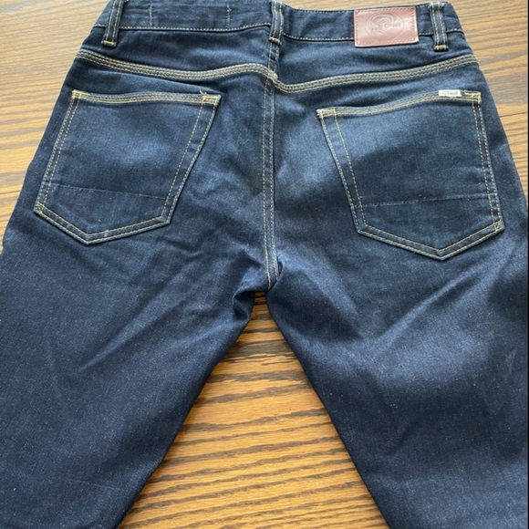 O'Neil Jeans - Picture 2 of 3